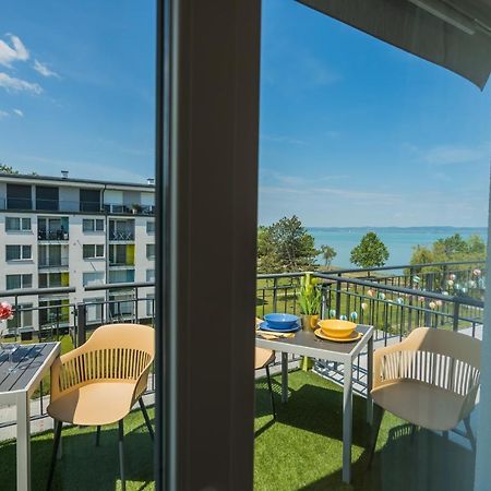 Mf Adriana Panorama Apartment Siófok Eksteriør billede