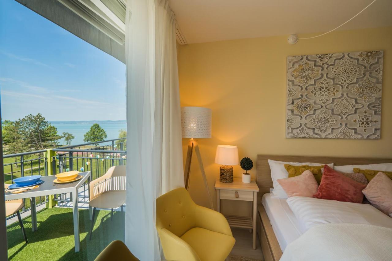 Mf Adriana Panorama Apartment Siófok Eksteriør billede