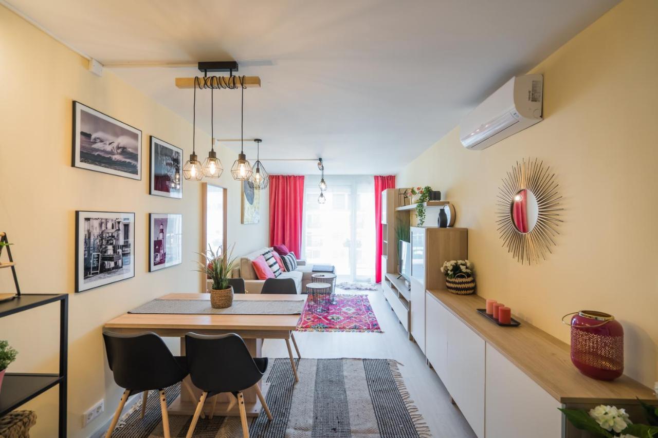 Mf Adriana Panorama Apartment Siófok Eksteriør billede