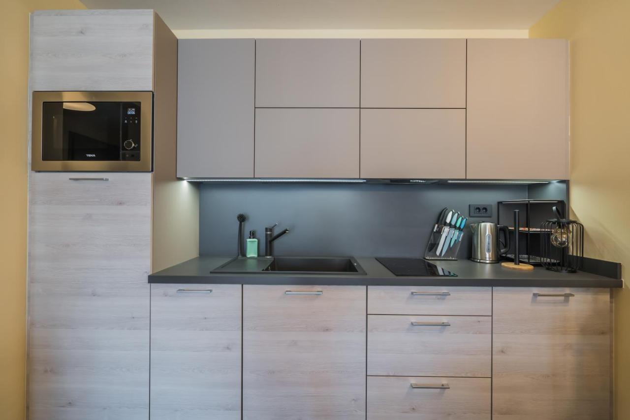 Mf Adriana Panorama Apartment Siófok Eksteriør billede