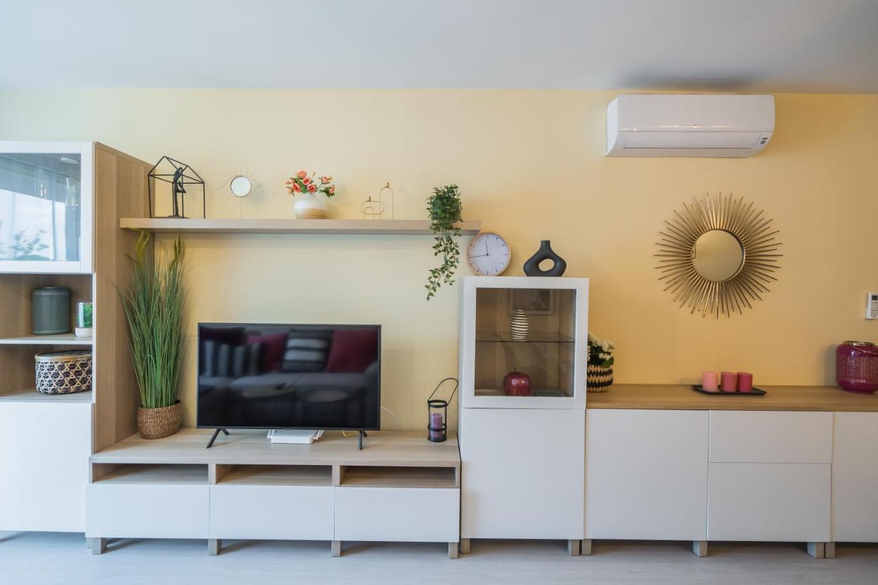Mf Adriana Panorama Apartment Siófok Eksteriør billede