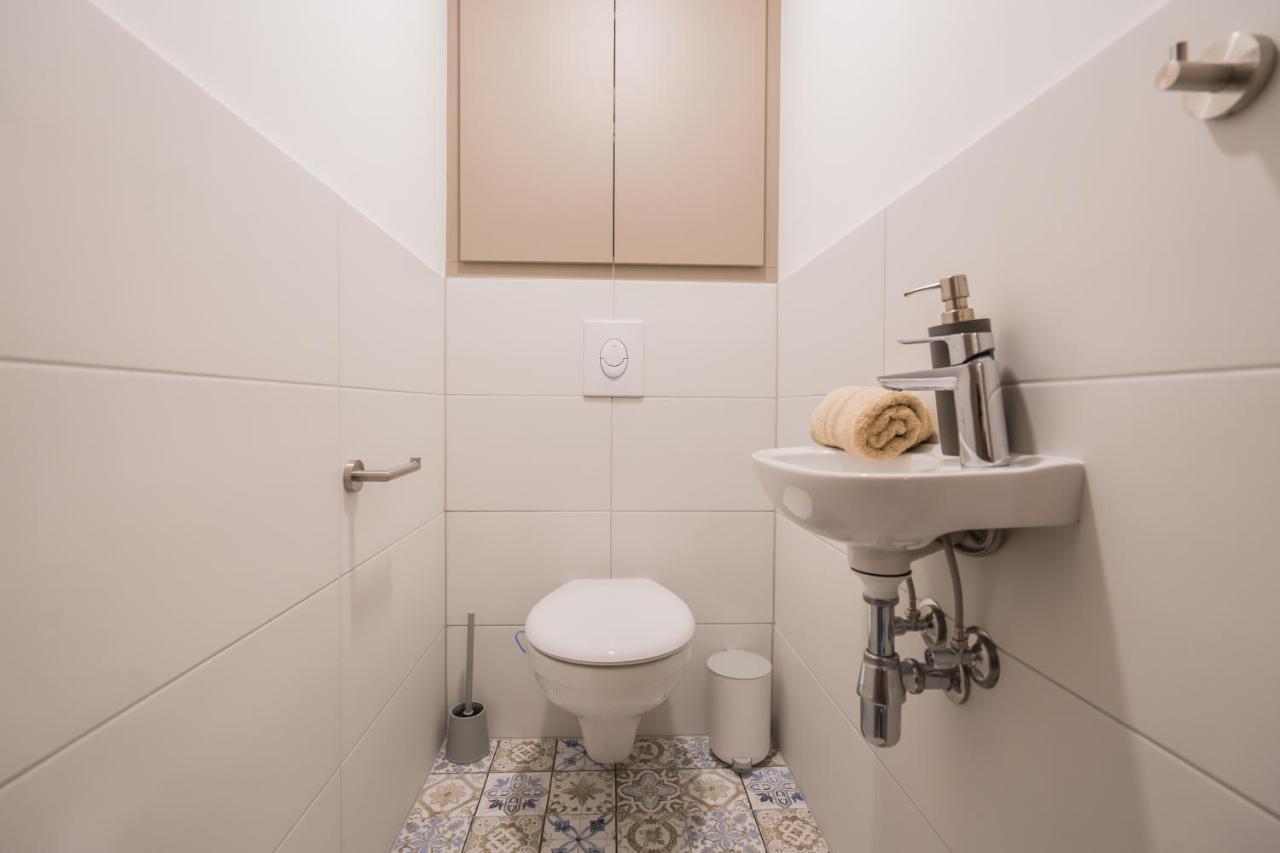 Mf Adriana Panorama Apartment Siófok Eksteriør billede